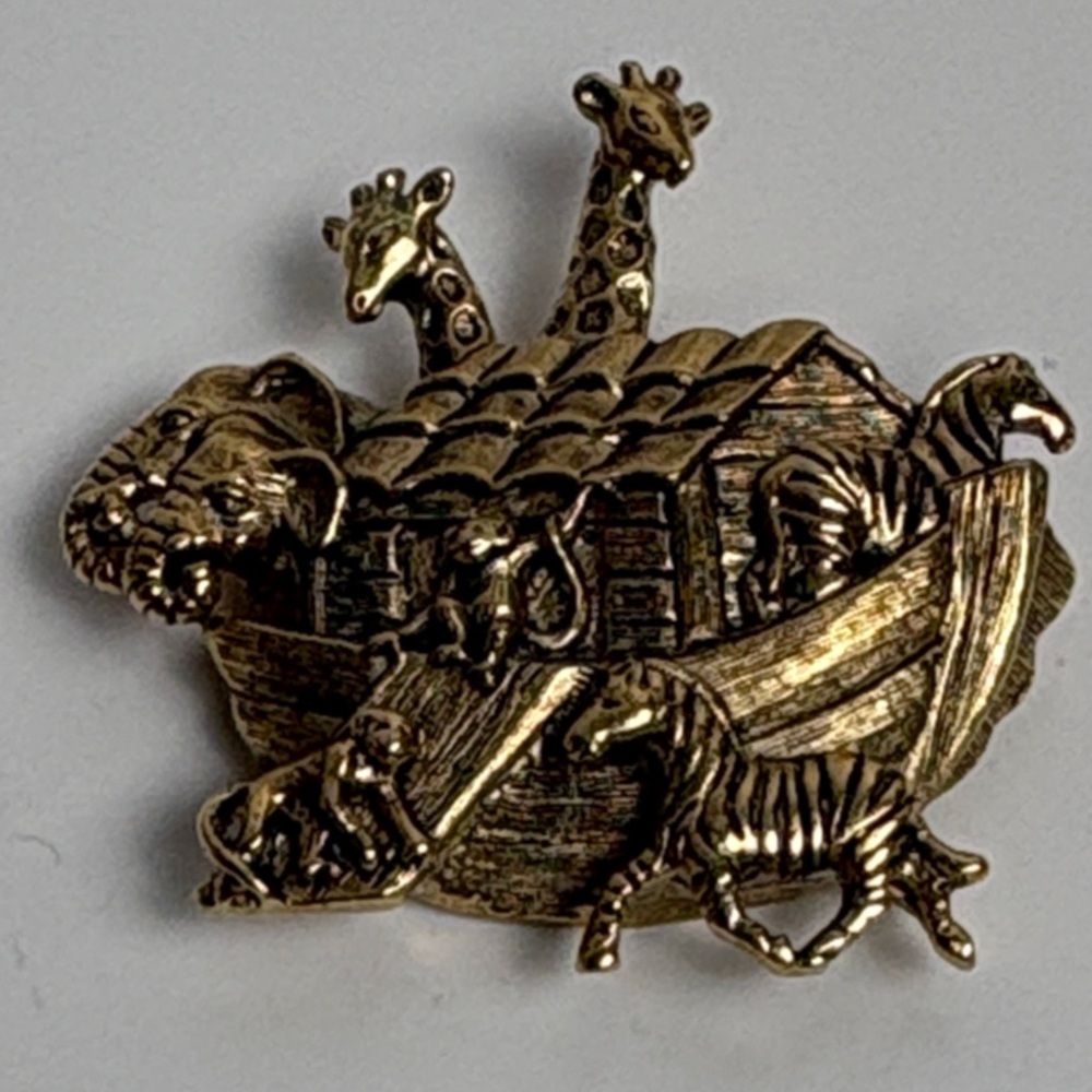 Avon Gold Noah's Ark Brooch